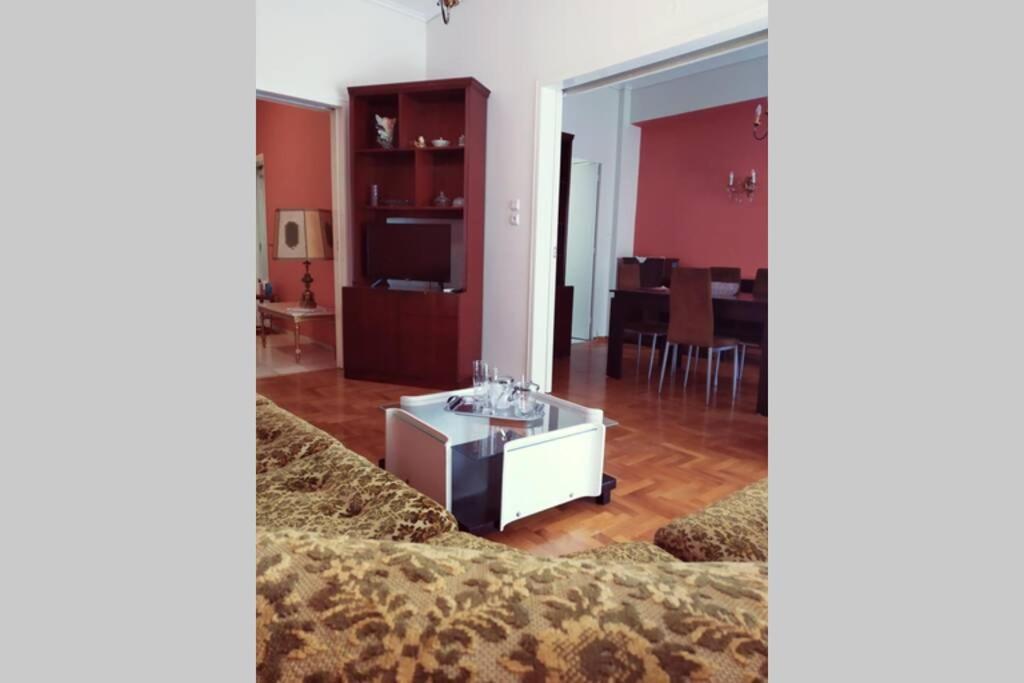 Classical Apartment In Acropolis Ateny Zewnętrze zdjęcie