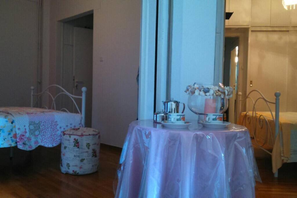Classical Apartment In Acropolis Ateny Zewnętrze zdjęcie
